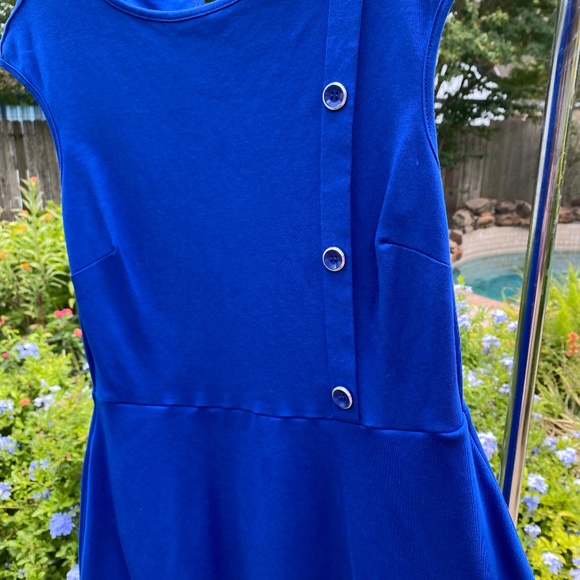 NY&Company M royal blue dress, pockets, fit-and-flare, button detail - Picture 4 of 7